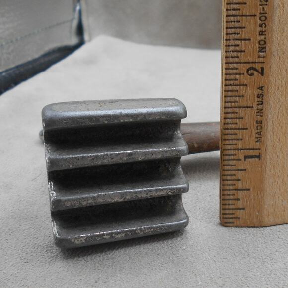 Vintage Meat Mallet Tenderizer Hammer Primitive Farmhouse Wooden Handle - Picture 8 of 8